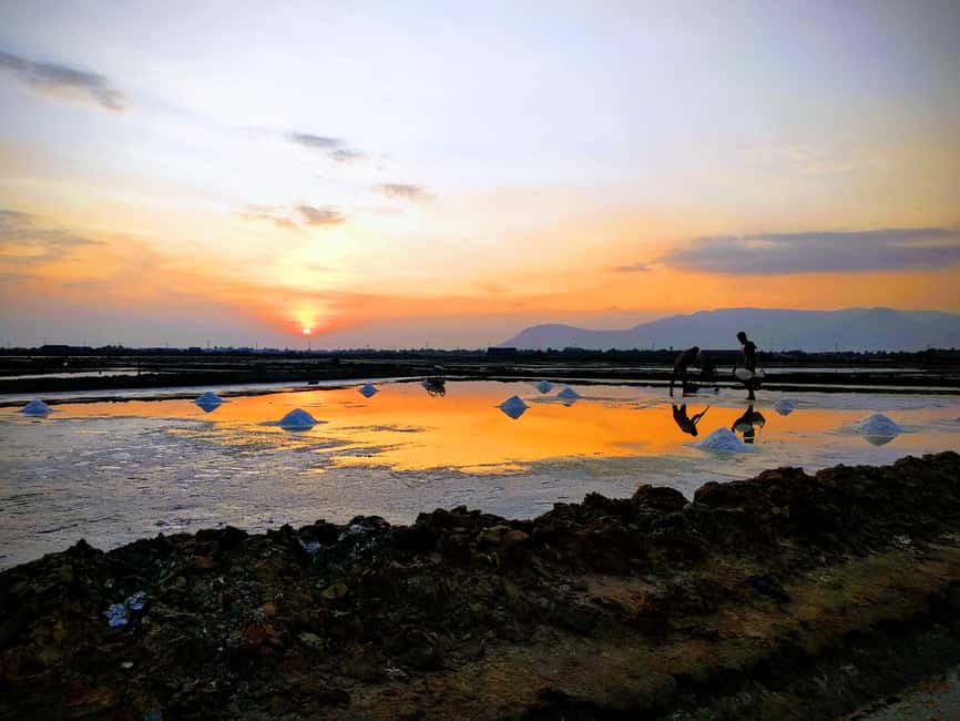 Kampot Pepper & Kep/Crab Market Tours: Salt, Secret lake - Kep beach and old-town finish