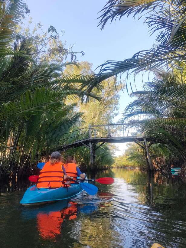 Kayaking tour around green cathedral - Why the $25 price makes sense