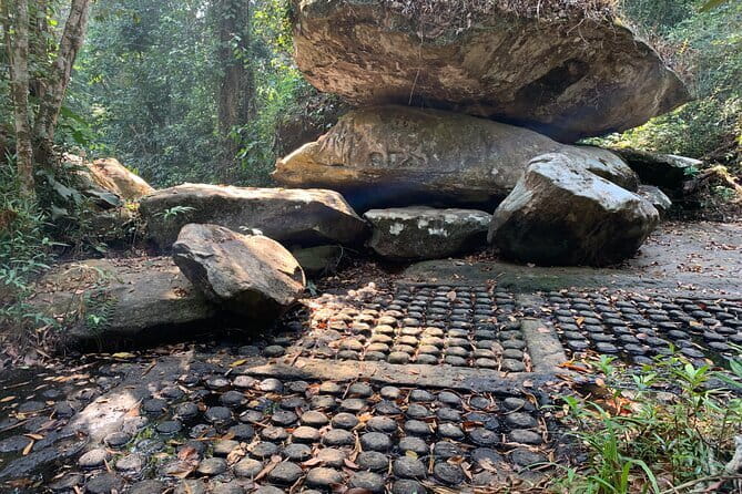 Kbal Spean, Banteay Srei, Beng Melea & Rolous temples Tour - Four temple worlds in one long day