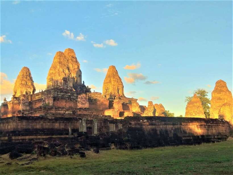 Kbal Spean Trekking Tour with Banteay Srei & Landmine Museum - Banteay Samre after the forest