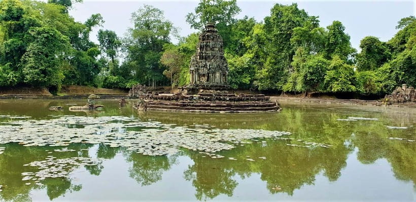 Kbal Spean Trekking Tour with Banteay Srei & Landmine Museum - Who should book this experience