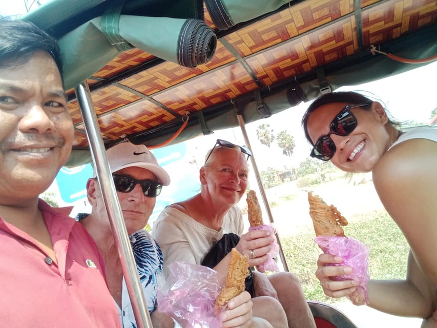 Kep town: Local tuk tuk to Countryside & Pepper farm - The road between the stops
