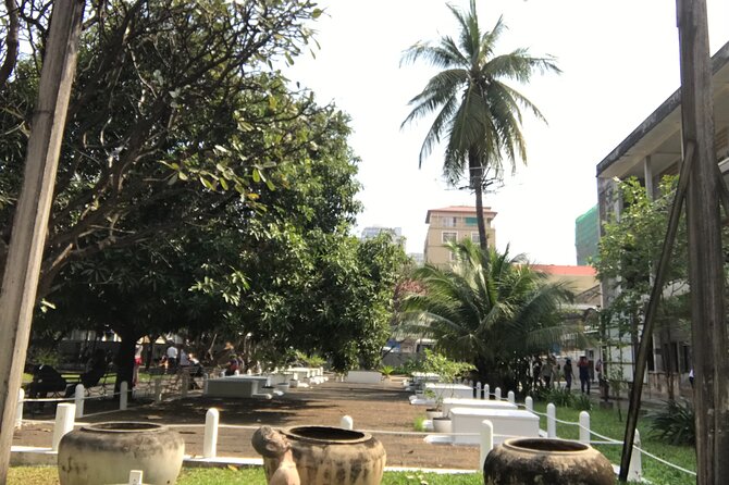 Khmer Rouge, genocide museum &killing field tour - What the $66 price means for value