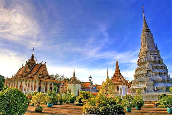 Koh Dach Silk Island and Phnom Penh Full Day Private Tour - Mekong Silk Island and the work behind the cloth