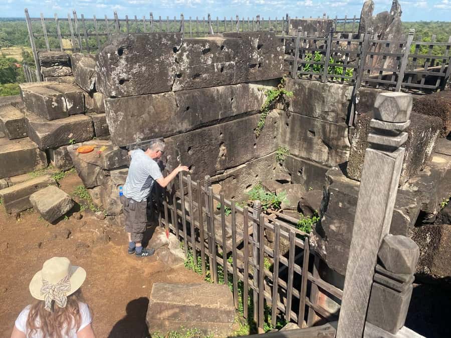 Koh Ker & Beng Mealea Temple Guided Tour - Koh Ker and the seven-tiered pyramid