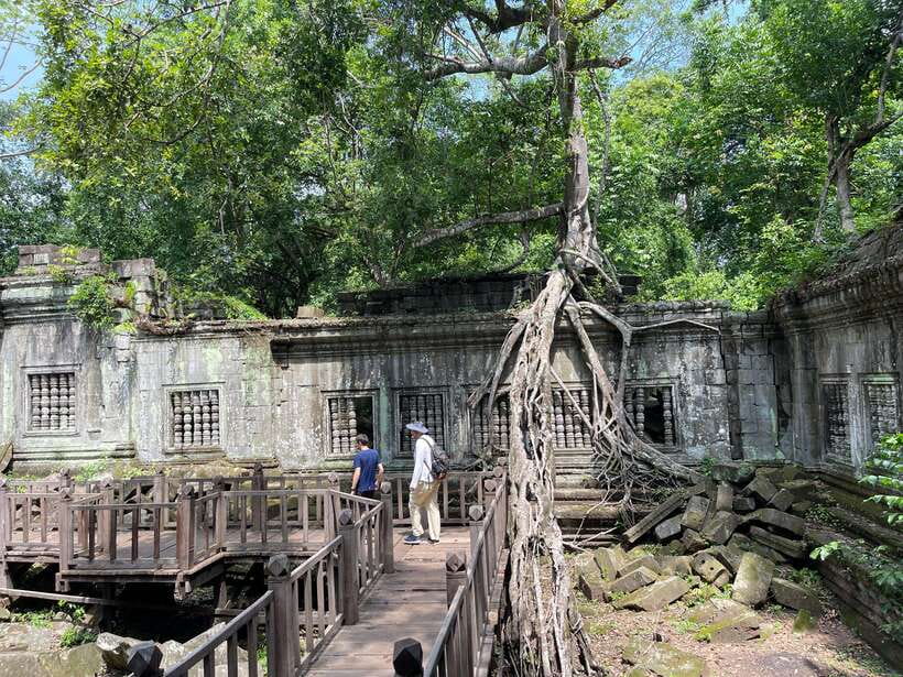 Koh Ker, Kulen Waterfall and Beng Mealea from Siem Reap - Kulen Waterfall before the day heats up
