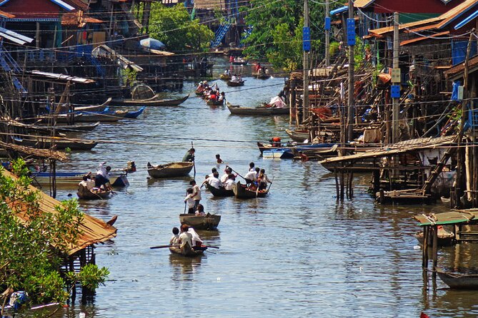 Kompong Khleang Floating Village from Siem Reap - Reading the market and rural stops
