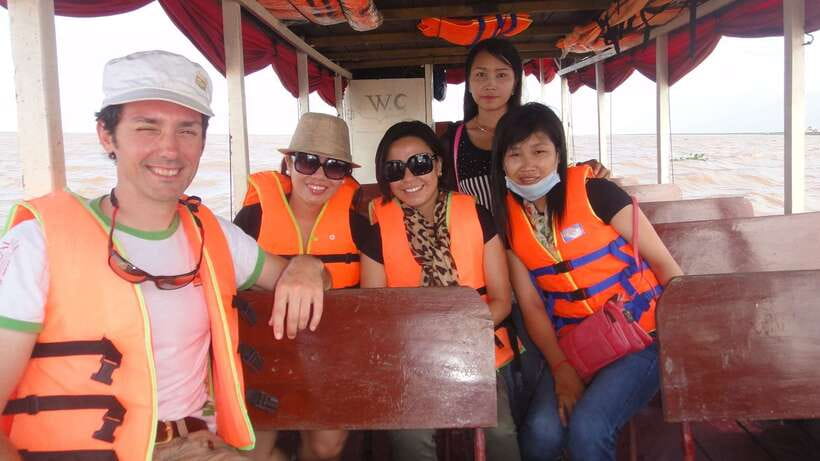 Kompong Phluk Floating Village Tour from Siem Reap - Cruising the Kompong Phluk River