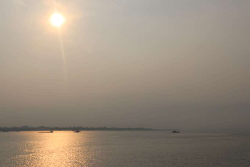 Kompong Phluk Floating Village Tour from Siem Reap - Schools, the pagoda, and both Kompong Phluks