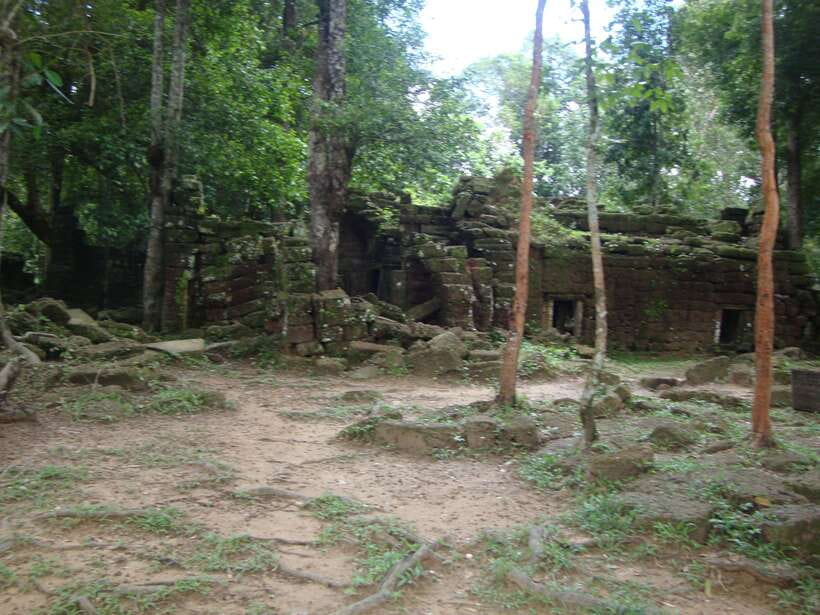 Kulen Mountain: Full-Day Private Waterfall Tour - From Siem Reap’s rice fields to Phnom Kulen