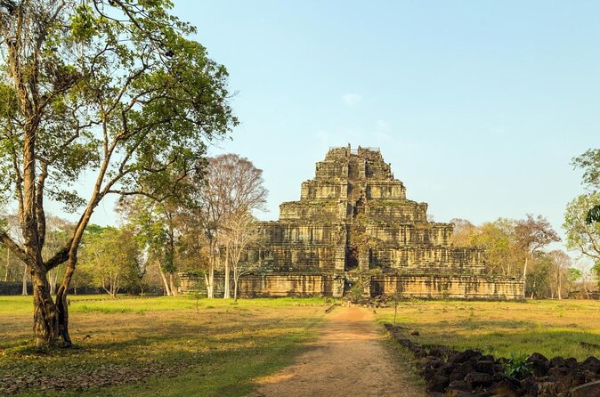 Kulen Mountain with Beng Mealea and Tonle Sap Small Group Tour - The day at a glance