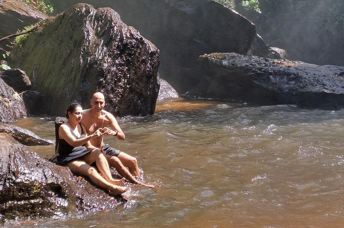 Kulen Waterfall and Banteay Srei -Lady Temple - A private day with a guide who adds context