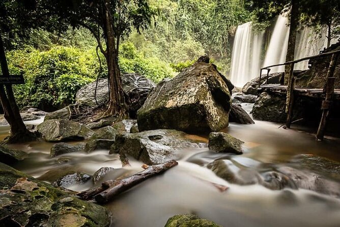 Kulen Waterfall Join-in Tour (local Picnic lunch) - The road to Phnom Kulen