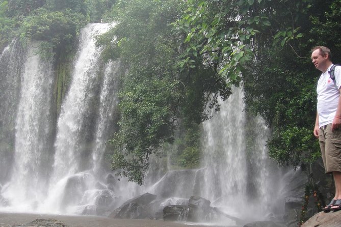 Magical Kulen Mountain by Cambodiajeep - Preah Ang Thom and the reclining Buddha