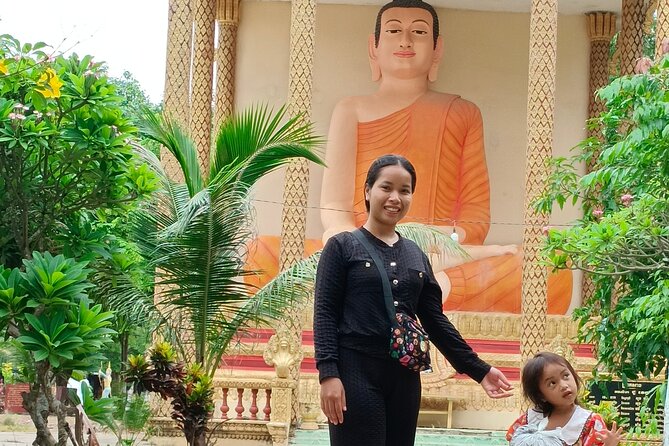 Morning Tour,Ak Phnom temple,Rice wine,Rice Paper, killing Field - Wat Samrong Khong asks for a quieter hour