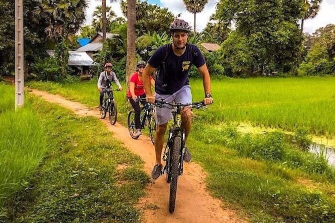 Morning Village & Countryside Bike Experience – Siem Reap - A local market with a real purpose