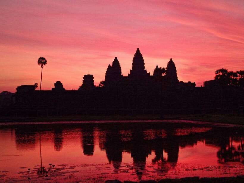 One Day Angkor Wat Trip with Sunrise - Sunrise at Angkor Wat before the crowds