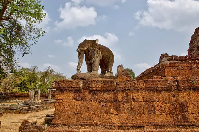 One Day Angkor World Heritage Tour - Angkor Thom and Bayon: a change in scale and mood