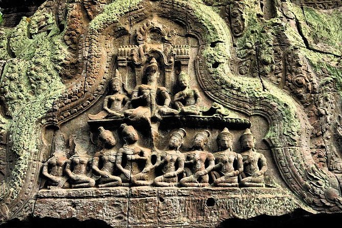 One Day Private Guide Tour of Angkor Thom, Bayon, Ta Phrom & Angkor Wat - Lunch and the afternoon visit to Angkor Wat
