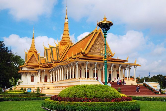 One Day Private Guide Tours History in Phnom Penh Incl. admission - Guide, vehicle, and pace