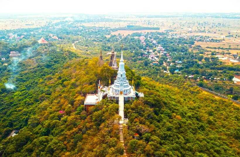 Oudong Mountain & Phnom Baset Private Tours from Phnom Penh - A closer look at the sequence of stops