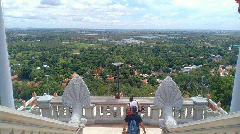 Oudong Mountain - Phnom Penh Former Capital Private Day Tour - The road north through villages and countryside