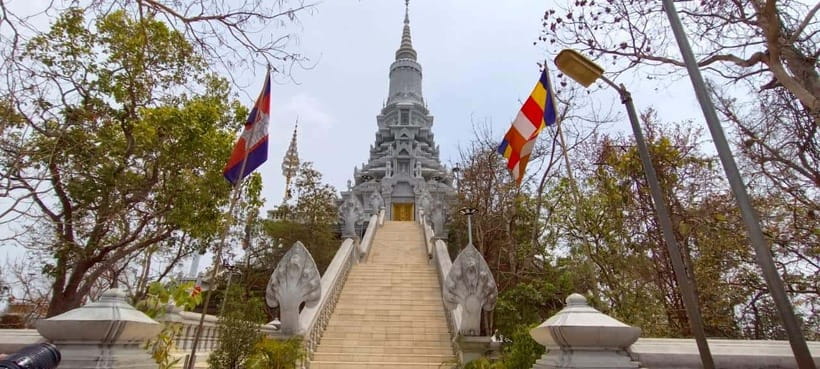 Oudong Mountain - Phnom Penh Former Capital Private Day Tour - Starting at Wat Phnom and Lady Penh