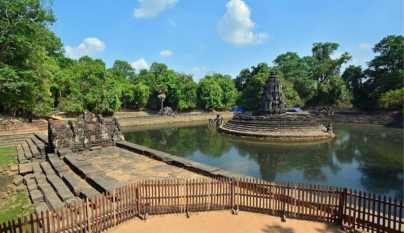 Phnom Bakheng Sunset Tour, Pre Rup, Neak Pean, Preah Khan - Final decision: book it for variety and a guided sunset