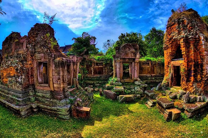 Phnom Chisor & Tonle Bati Private Tours from Phnom Penh - Ta Prohm: an hour among older temple remains