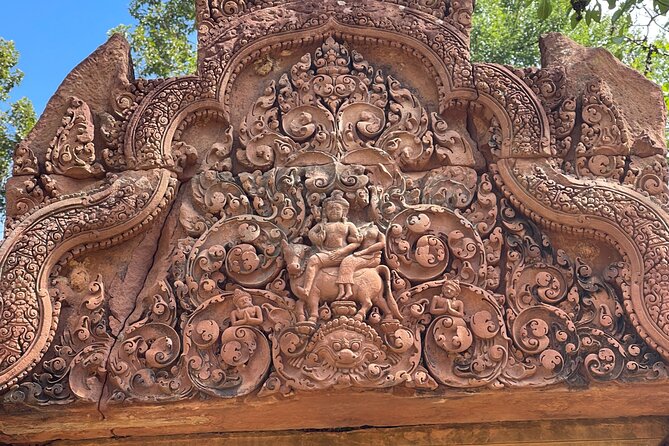 Phnom Kulen Waterfall and Banteay Srei Temple Tour from Siem Reap - Cliff views and the mountain’s sacred side