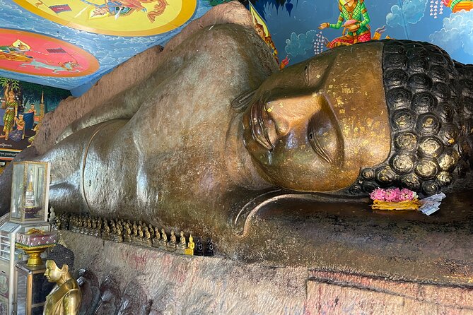 Phnom Kulen Waterfall and Banteay Srei Temple Tour from Siem Reap - Banteay Srei and its small-scale detail