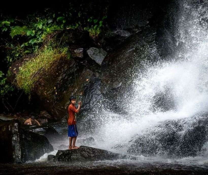 Phnom Kulen Waterfall & the Sacred 1000 Lingas (with Lunch) - Lunch beside the waterfall