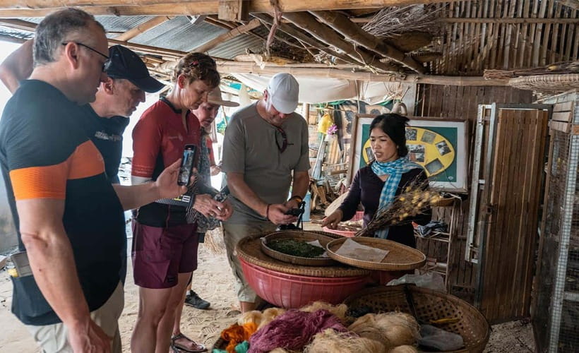 Phnom Penh: Bike & Boat Tour / E-Bike Available - Mekong trails, fishing village, and the Four Faces River