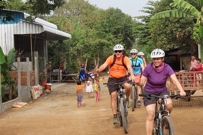 Phnom Penh Countryside Cycle Tour - The return ride and trip back toward Phnom Penh