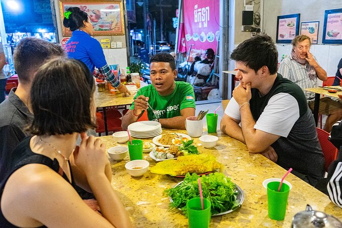 Phnom Penh Evening Food Tour - Inclusive 5 stops local Tastings - Khmer desserts and ingredients at the Russian Market