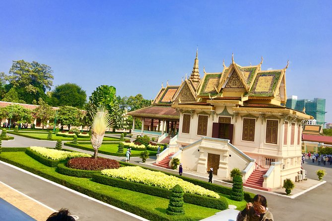 Phnom Penh Full Day Private Tour Included All Admission Tickets - Wat Phnom and the city’s early story