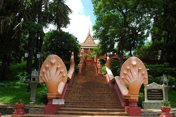 Phnom Penh Full Day Private Tour Included All Admission Tickets - Wat Ounalom and Phnom Penh’s Buddhist center