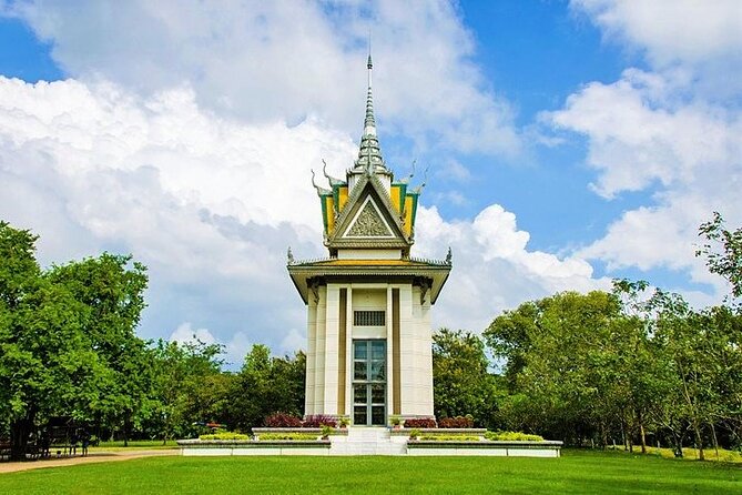 Phnom Penh Full Day Private Tour Included All Admission Tickets - Central Market: art deco, food, and local shopping