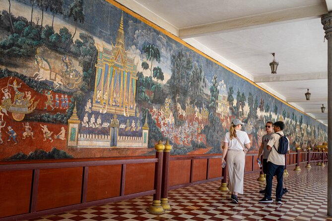 Phnom Penh Historical Tour - Wat Phnom, the city’s hilltop temple