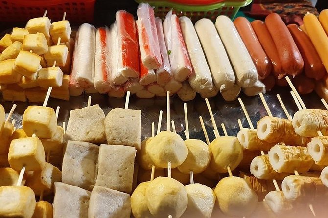 Phnom Penh Nightlife Street Food Tours - Kandal Market: follow the smell of grilled meat