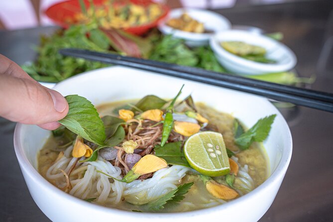 Phnom Penh’s Culinary Underground: Local Food Tour by Tuk-tuk - A Cambodian dinner that moves with the city