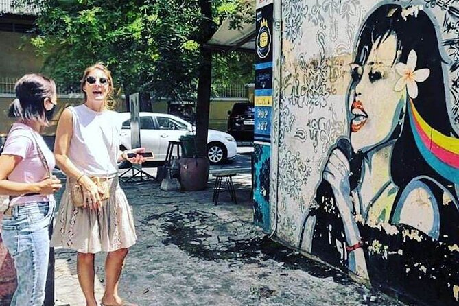 Phnom Penh's Morning Market and Street Art Tour by Tuk tuk - What the guides add