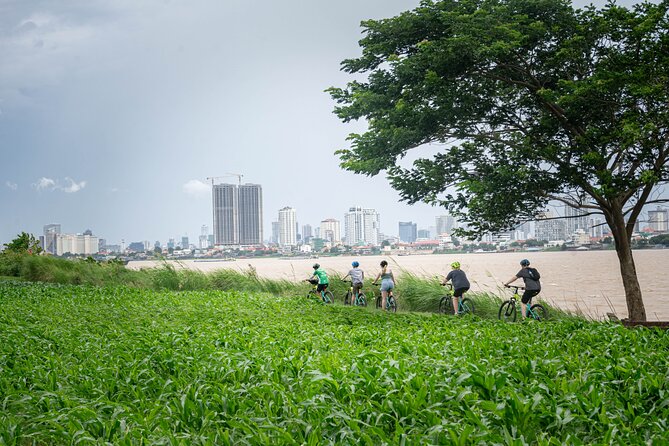 Phnom Penh Silk Island Bike Tour/ E-Bike or Tuk Tuk - E-bike, tuk tuk, or another way to join