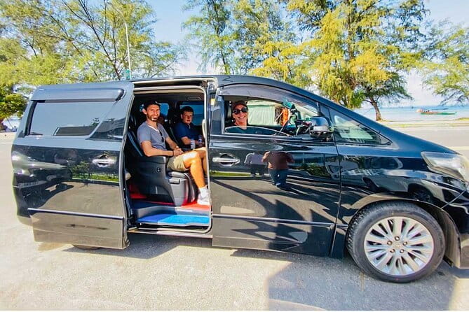 Phnom Penh Techo International Airport Transfer/Pick-up/Drop-off - Local help without turning the ride into a tour