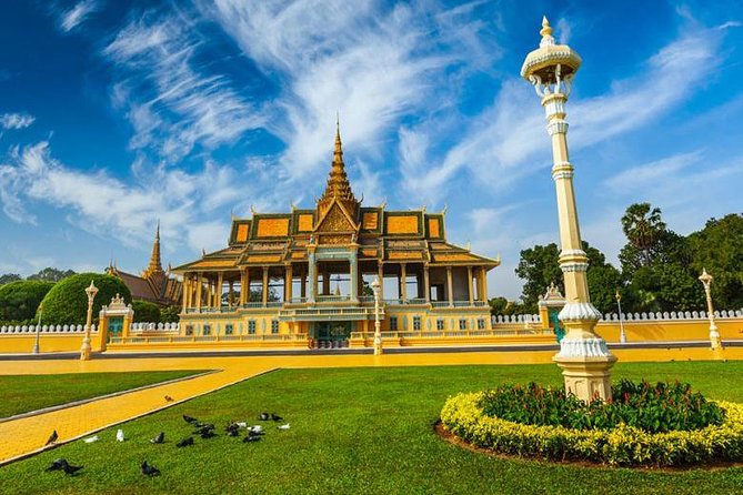 Phnom Penh: To/From Siem Reap Private Transport - Meeting Your Driver in Phnom Penh or Siem Reap