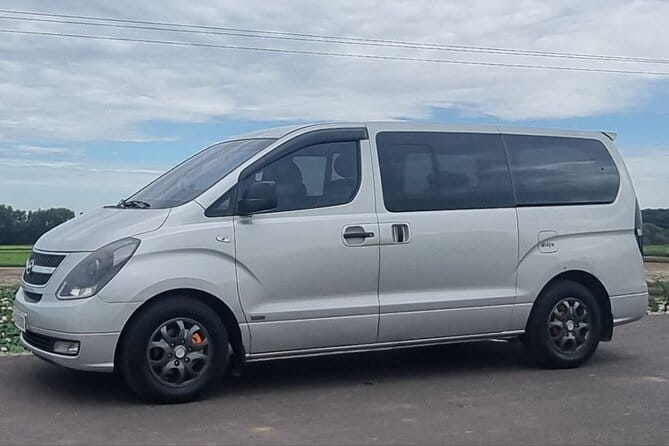 Phnom Penh to Sihanoukville by Private Car or Minivan - Price, group size, and what you really receive
