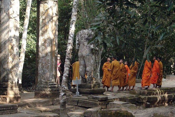 Preah Khan, Neak Pean and Pre-Rup Private Tour - Pre Rup ends the tour with brick and height