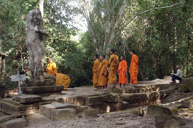 Preah Khan, Neak Pean and Pre-Rup Private Tour - What $41 really buys you