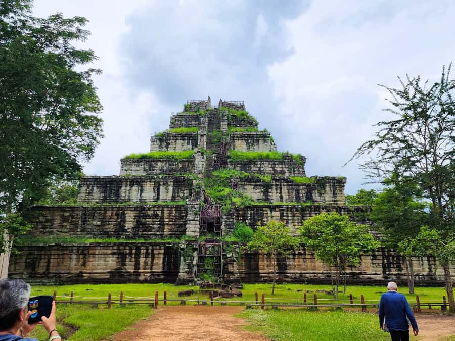 Preah Vihear Temple Koh Ker & BengMealea Tour from Siem Reap - A short stop at Prasat Pram