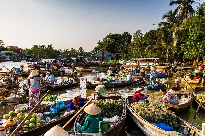 Private 3-Day Mekong Delta River Tour from Phnom Penh to Ho Chi Minh City - The hotel question: standard, deluxe, and unclear expectations